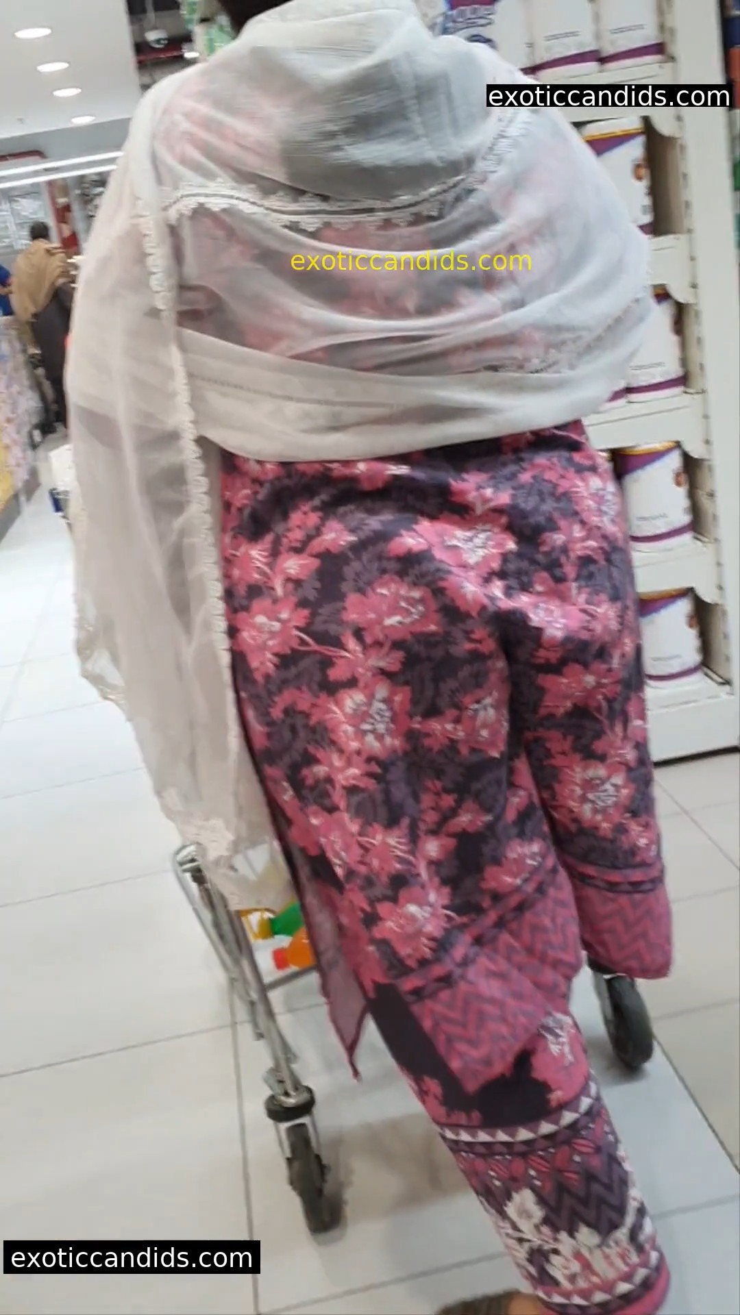 Pakistani Ass crack